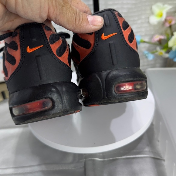 (S0)Nike Air Max Plus 2020, Black, Team Orange, Grey,Sz 2.5Y Big Kid(DJ4620-001) - Picture 12 of 12